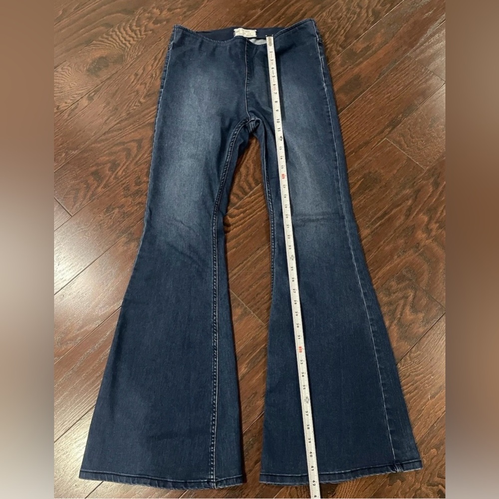 We The Free/Free People Penny Pull On Flair Jeans size 30 Boho Coastal Cowgirl - Picture 4 of 16